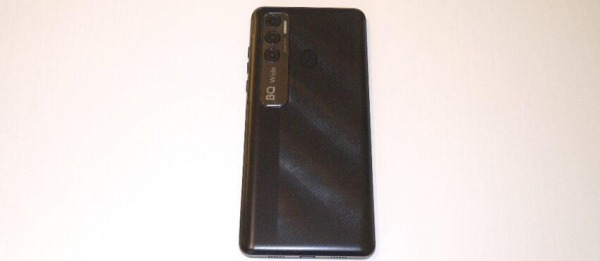 Обзор смартфона BQ-6868L Wide от BQ (промокод на телефоны BQ &mdash; 10%!)